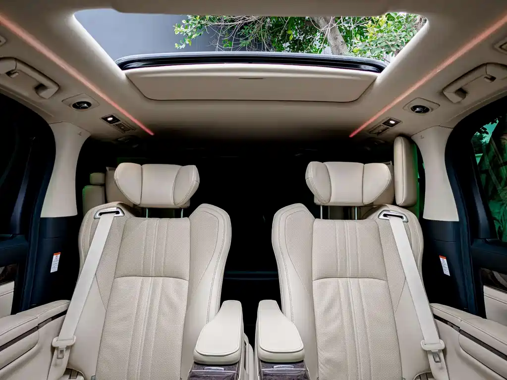 Toyota Vellfire 2021 — фото 15