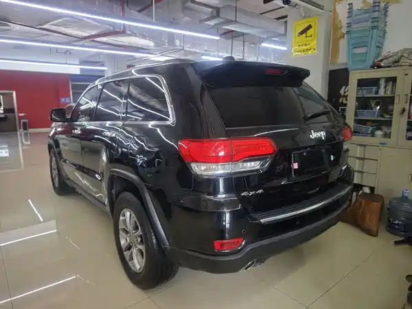 Jeep Grand Cherokee 2014