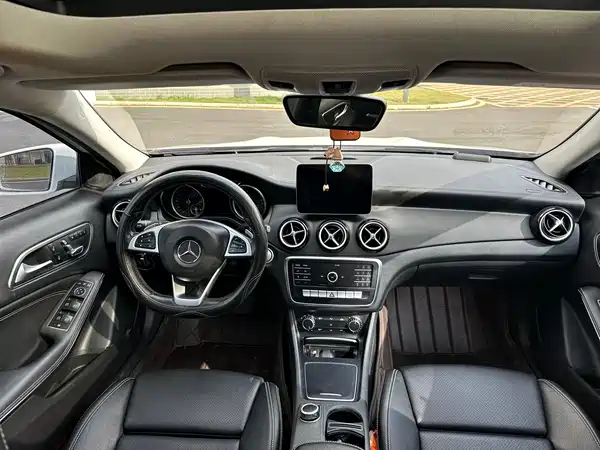 Mercedes-Benz GLA 2019