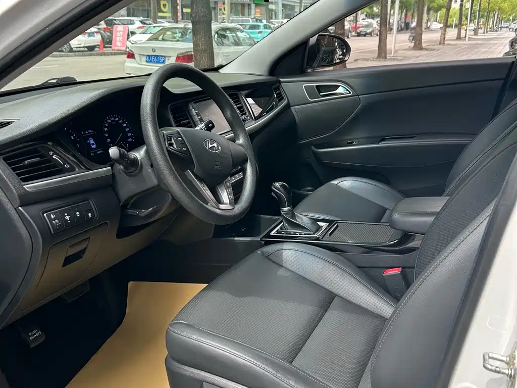 Hyundai Mistra 2017 — фото 4