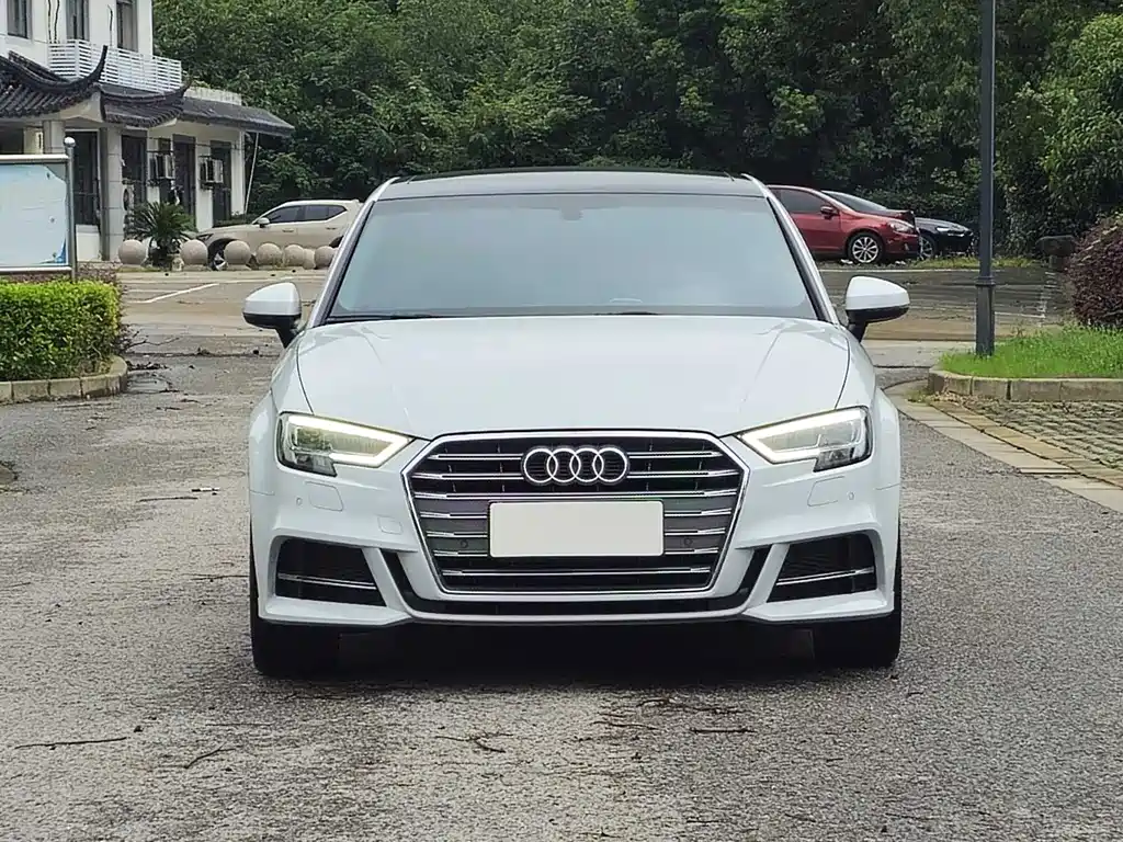 Audi A3 2020 — фото 2