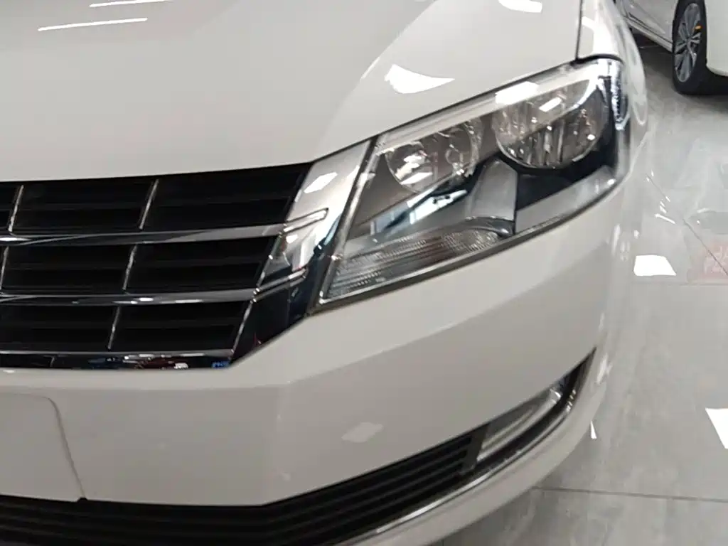 Volkswagen Gran Lavida 2015 — фото 24