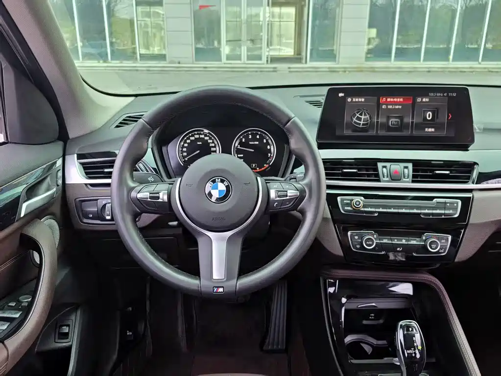 BMW X1 2022 — фото 9