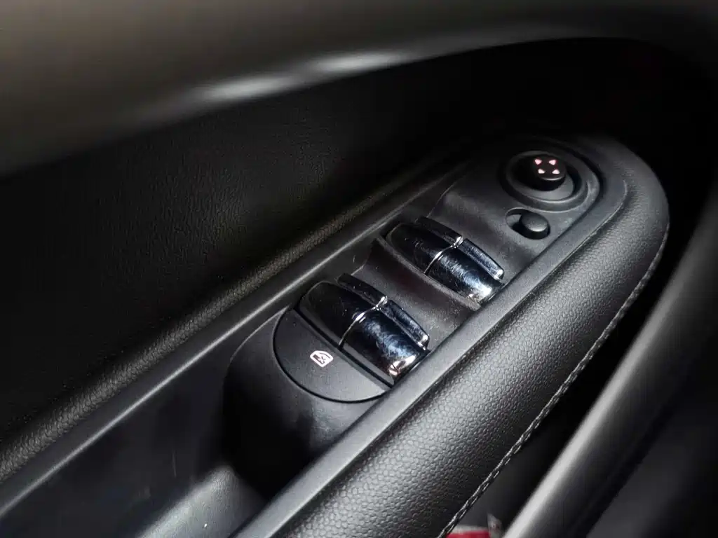 MINI Countryman 2015 — фото 11