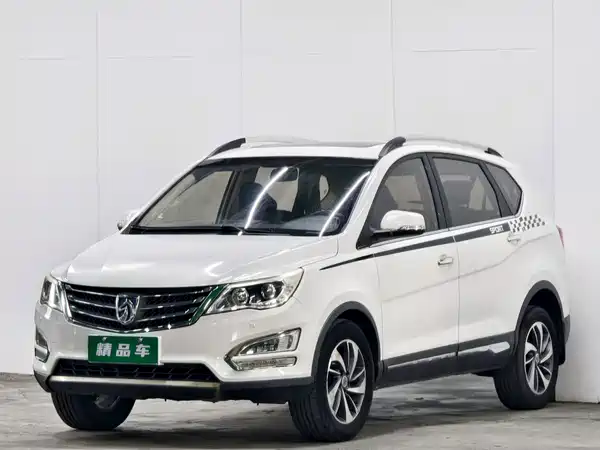 Baojun 560 2015