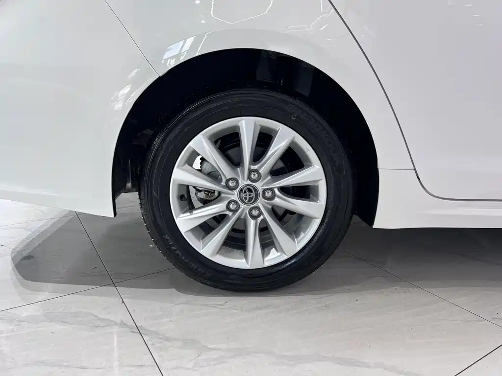 Toyota Corolla 2023 — фото 19