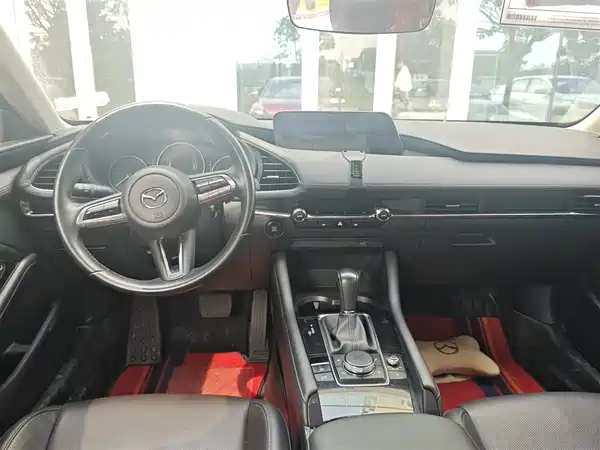 Mazda 3 Axela 2022