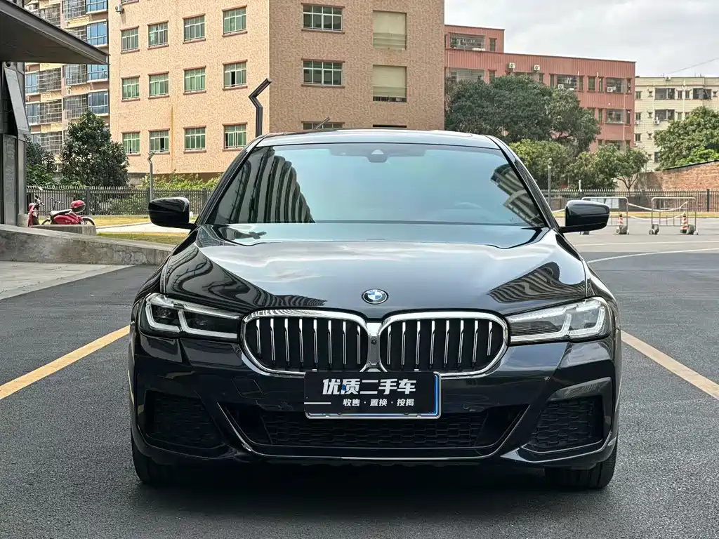 BMW 5 Series 2021 — фото 2