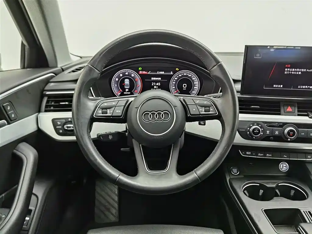 Audi A4L 2023 — фото 11