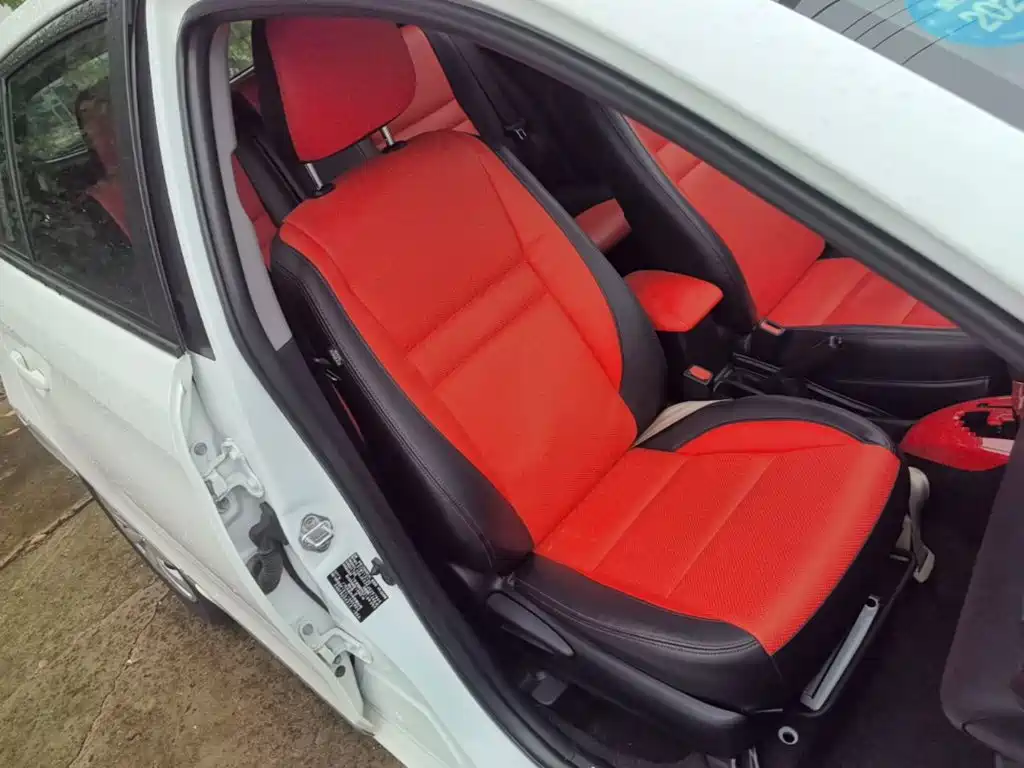 Toyota Yaris L 2018 — фото 25