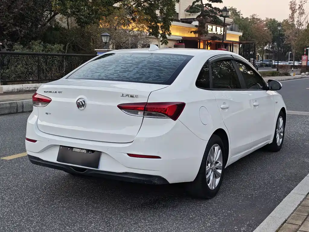 Buick Excelle GT 2018 — фото 11