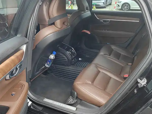 Volvo S90 2018