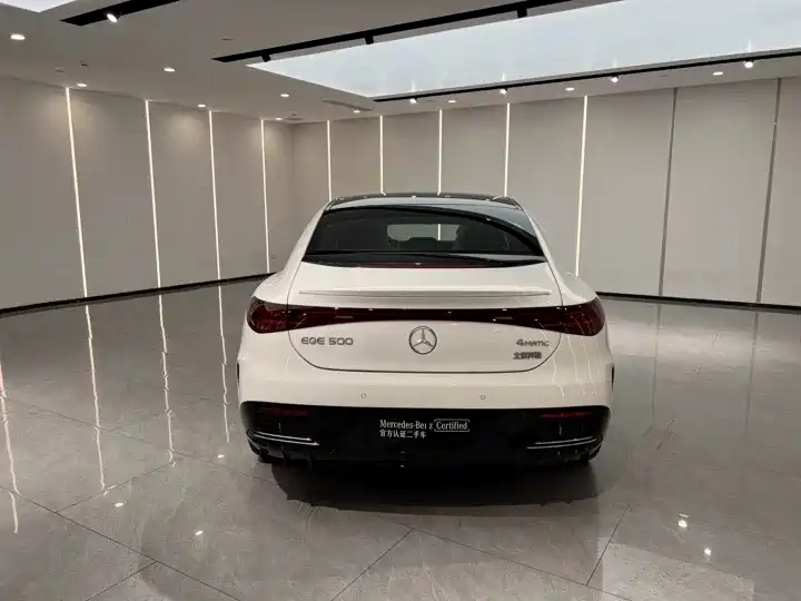 Mercedes-Benz EQE 2025 — фото 14