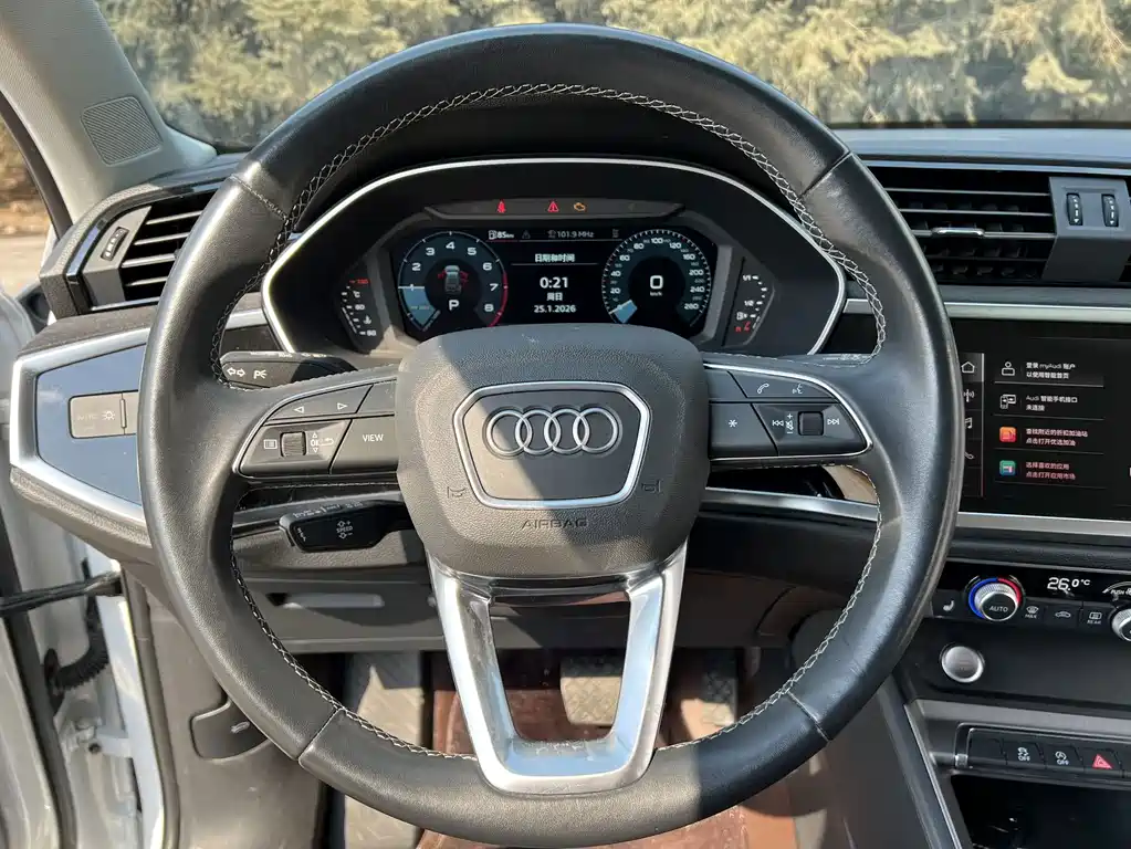 Audi Q3 2022 — фото 21