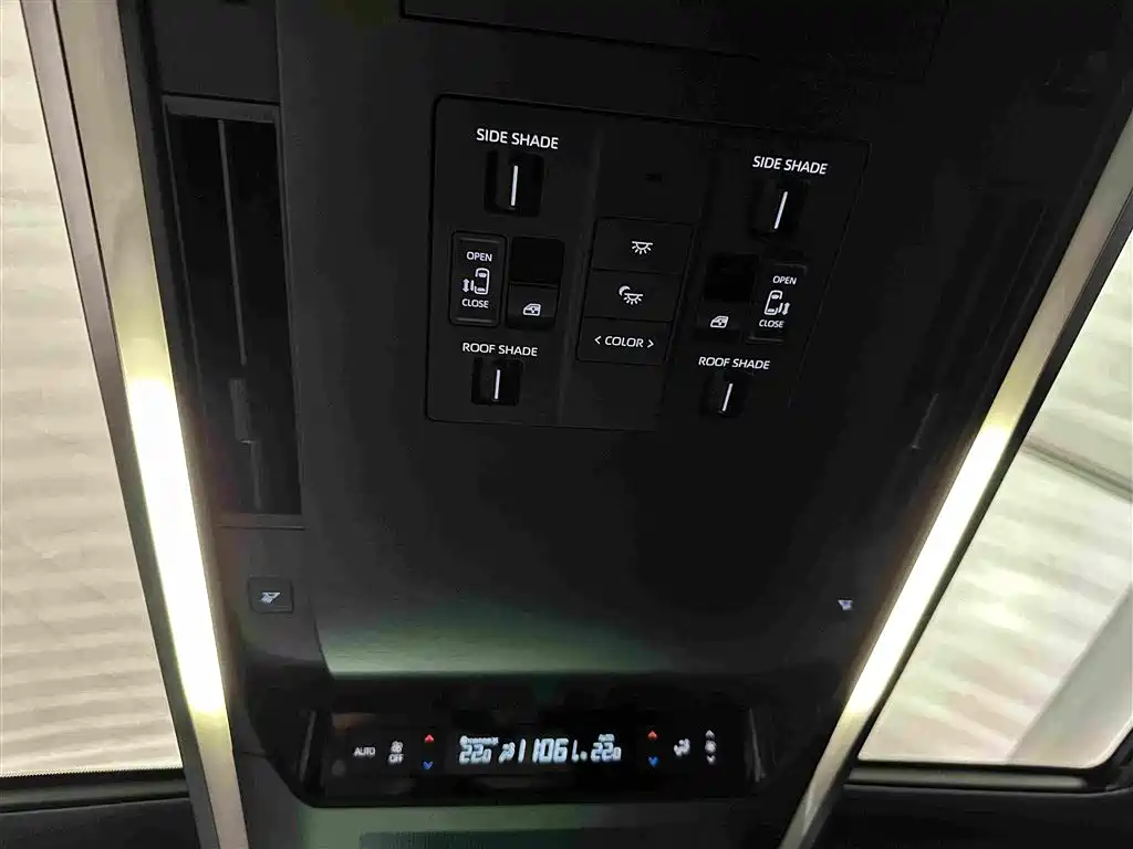 Toyota Alphard 2024 — фото 13