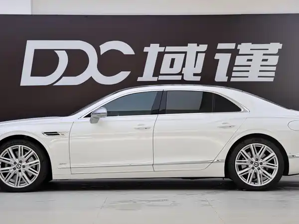 Bentley Flying Spur Plug-In Hybrid 2023