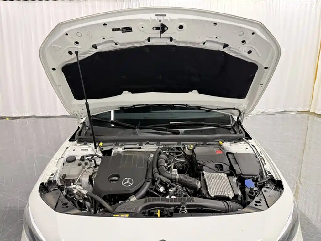 Mercedes-Benz A-Class 2025 — фото 16