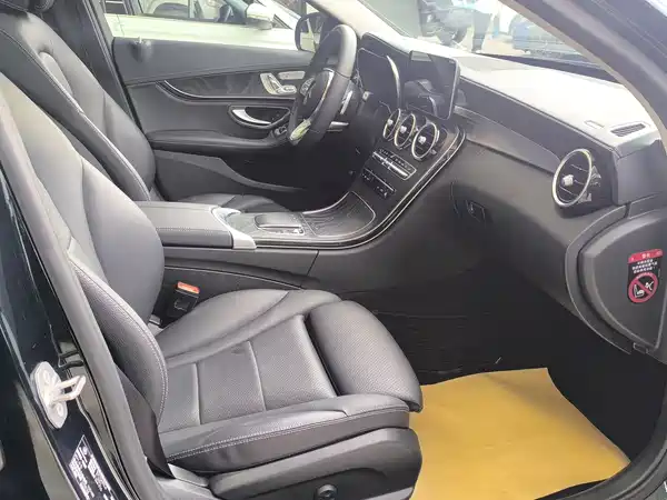 Mercedes-Benz C-Class 2020