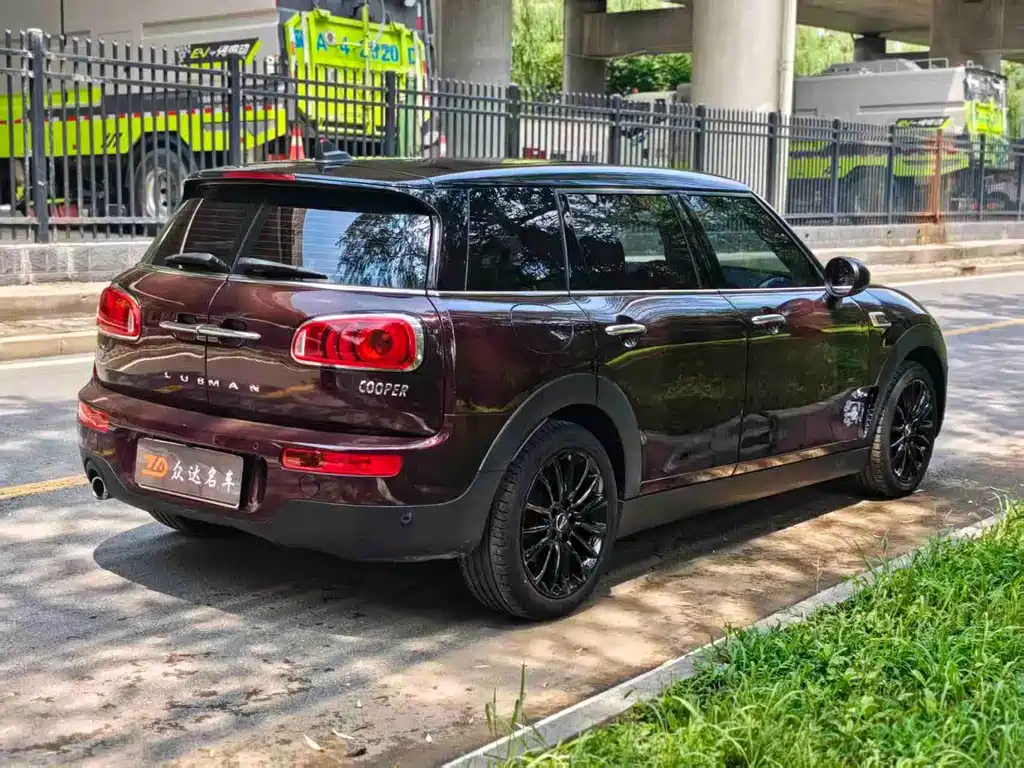 MINI Clubman 2018 — фото 15