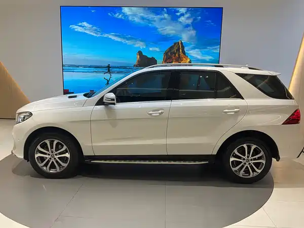 Mercedes-Benz GLE 2017