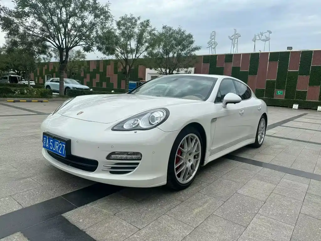 Porsche Panamera 2012