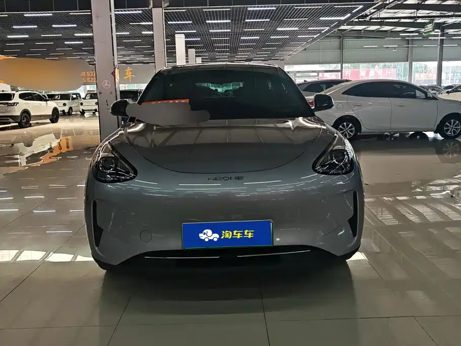 Geely Galaxy Starwish 2025 — фото 2