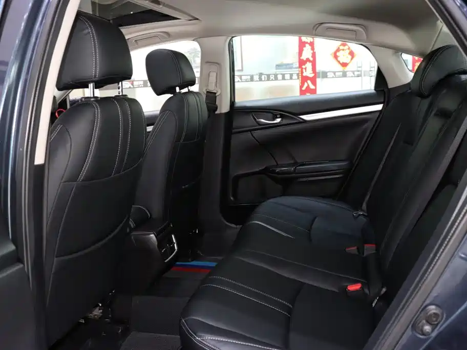 Honda Civic 2021 — фото 10