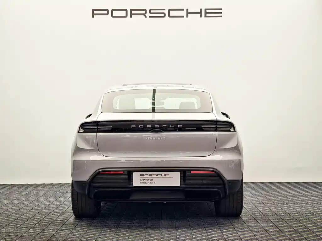 Porsche Macan EV 2024 — фото 4