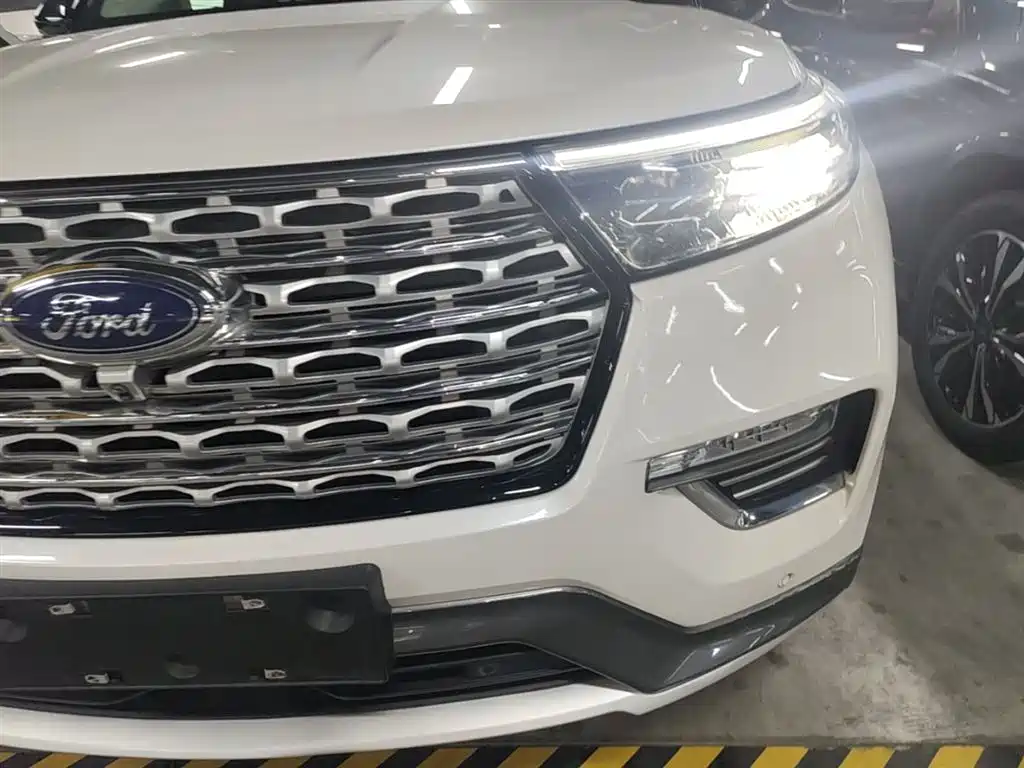 Ford Explorer 2021 — фото 24