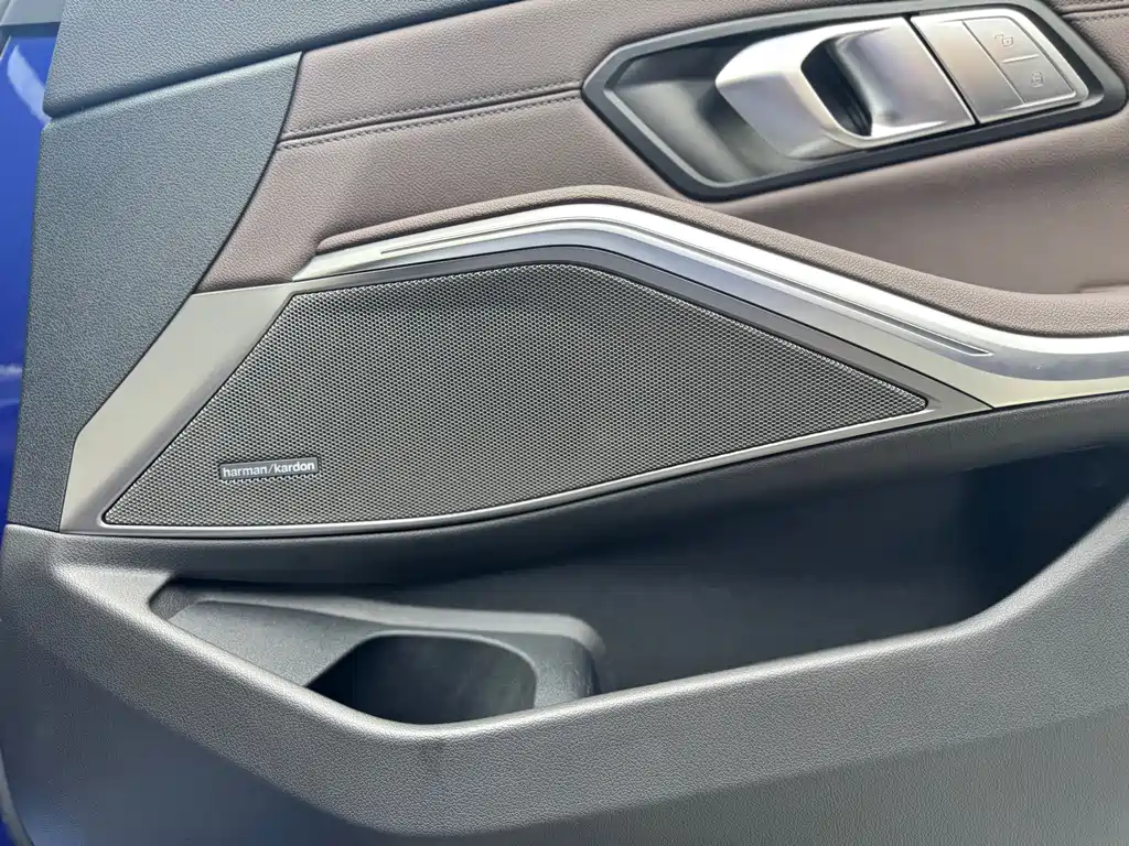 BMW 3 Series 2021 — фото 15
