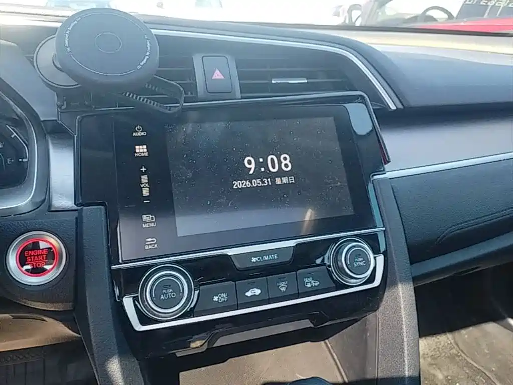 Honda Civic 2018 — фото 13