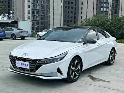 Hyundai Elantra 2022