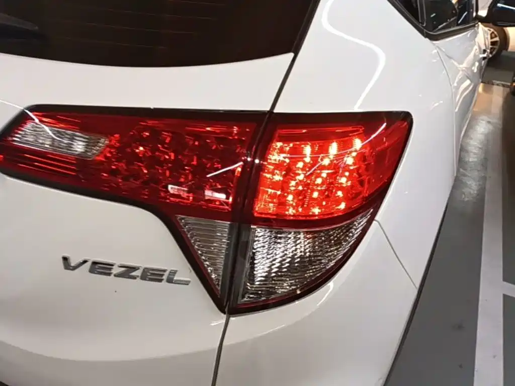 Honda Vezel 2020 — фото 8