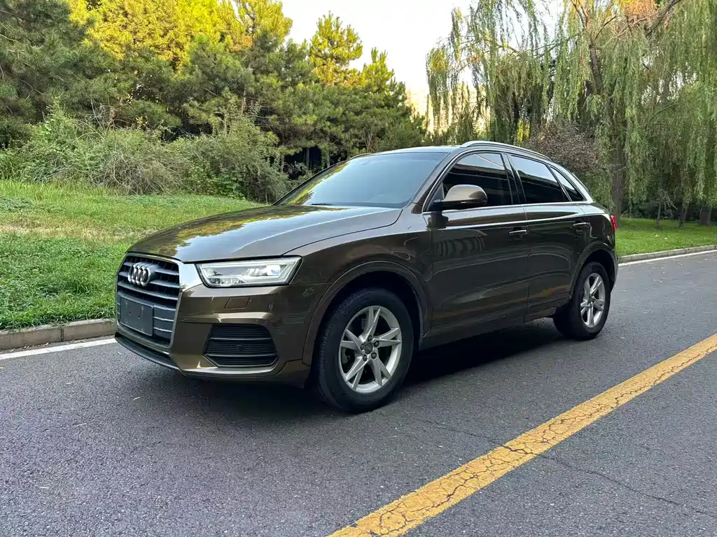 Audi Q3 2018 — фото 1