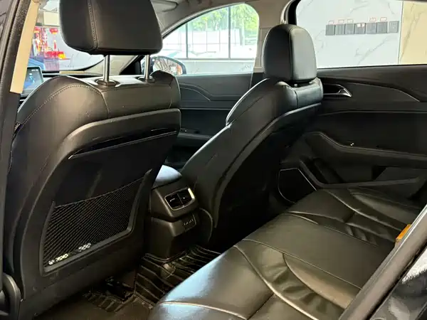 Hongqi H5 2022