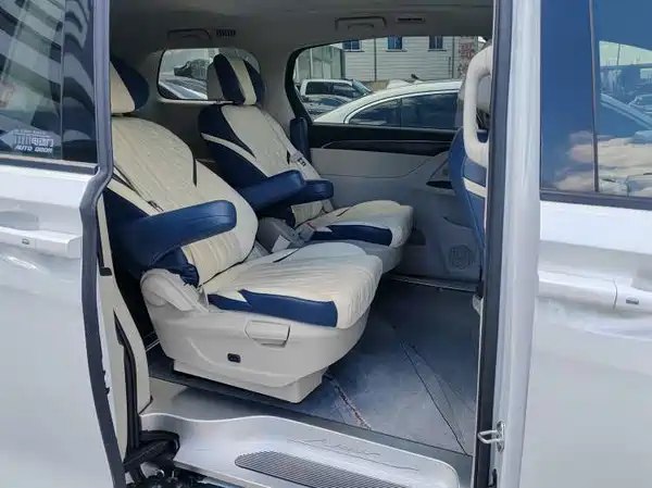 Buick GL8 2023