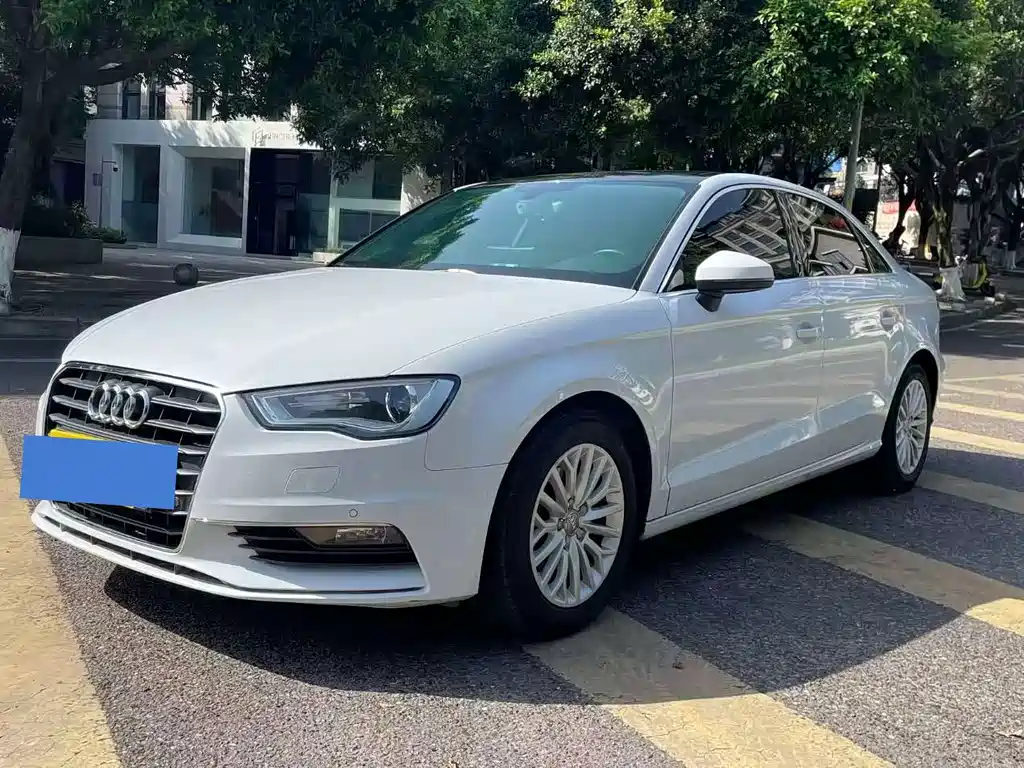 Audi A3 2017 — фото 1