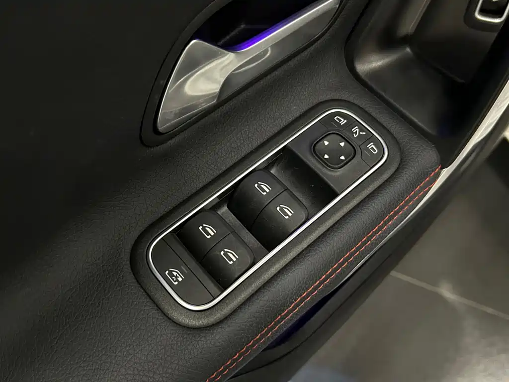 Mercedes-Benz A-Class 2023 — фото 20