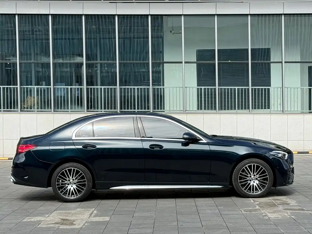 Mercedes-Benz C-Class 2023
