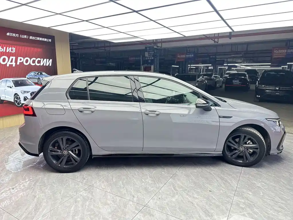 Volkswagen Golf 2022