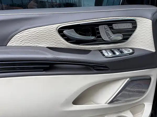 Mercedes-Benz Vito 2023
