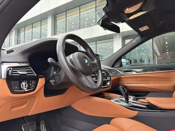 BMW 6 Series GT 2021