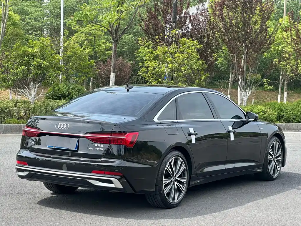 Audi A6L 2023