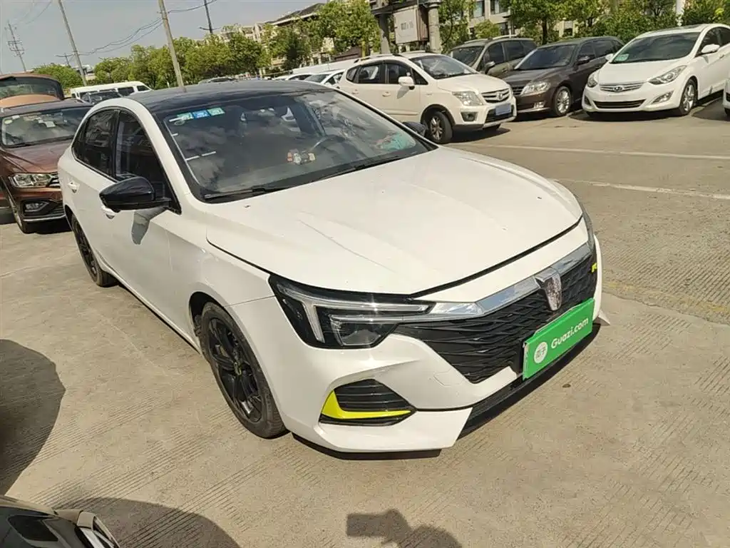 Roewe i6 MAX New Energy 2022 — фото 4