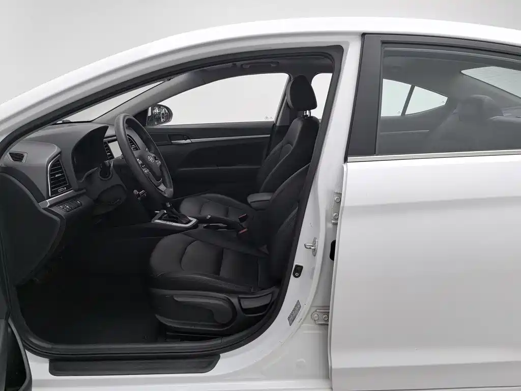 Hyundai Celesta 2016 — фото 10