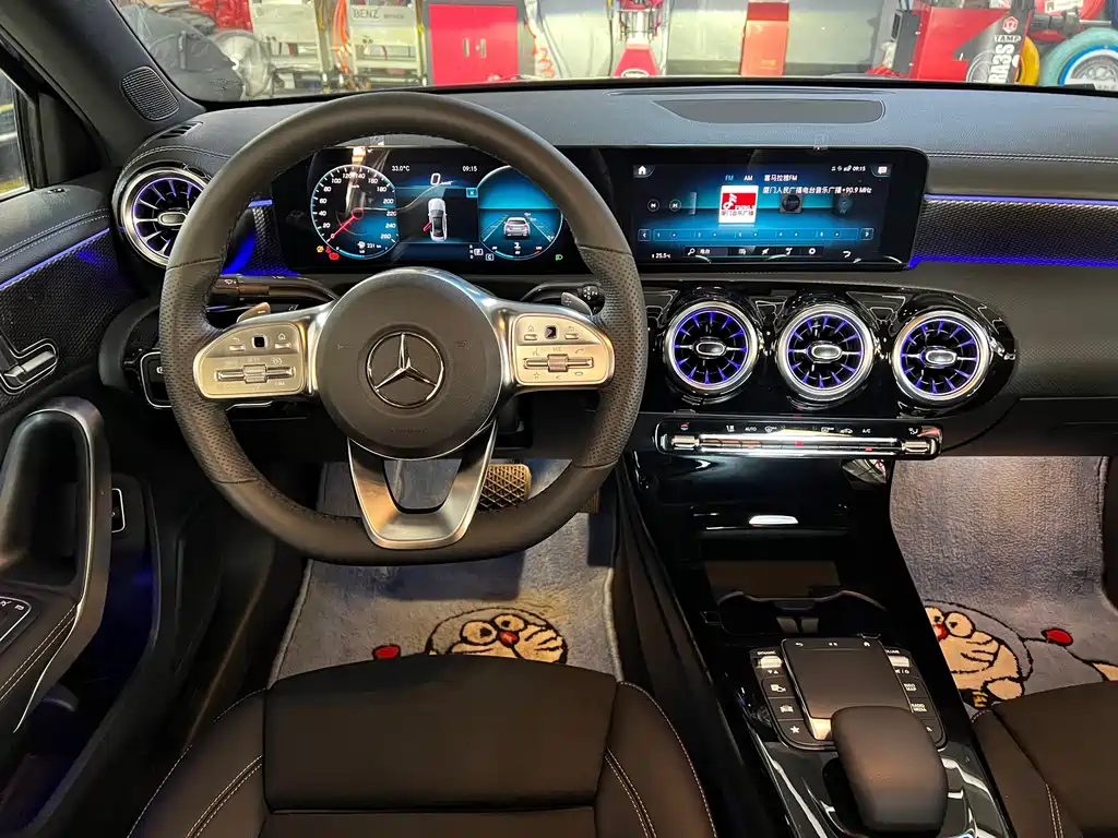 Mercedes-Benz A-Class 2021 — фото 12