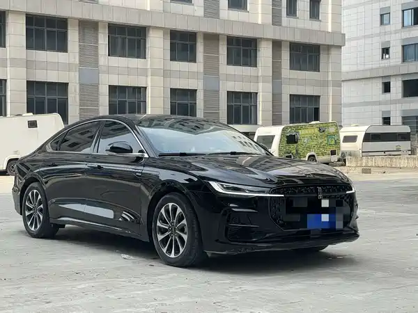 Lincoln Z 2025