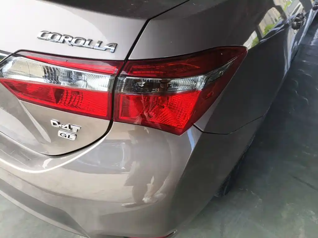 Toyota Corolla 2018 — фото 8