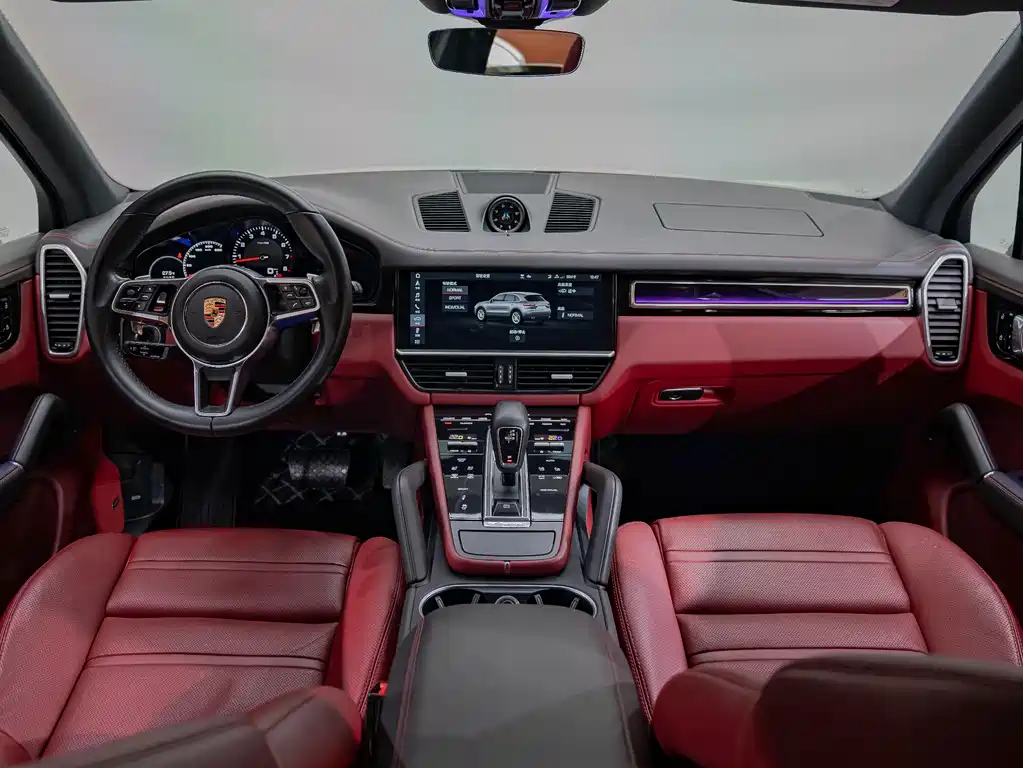 Porsche Cayenne 2020 — фото 19