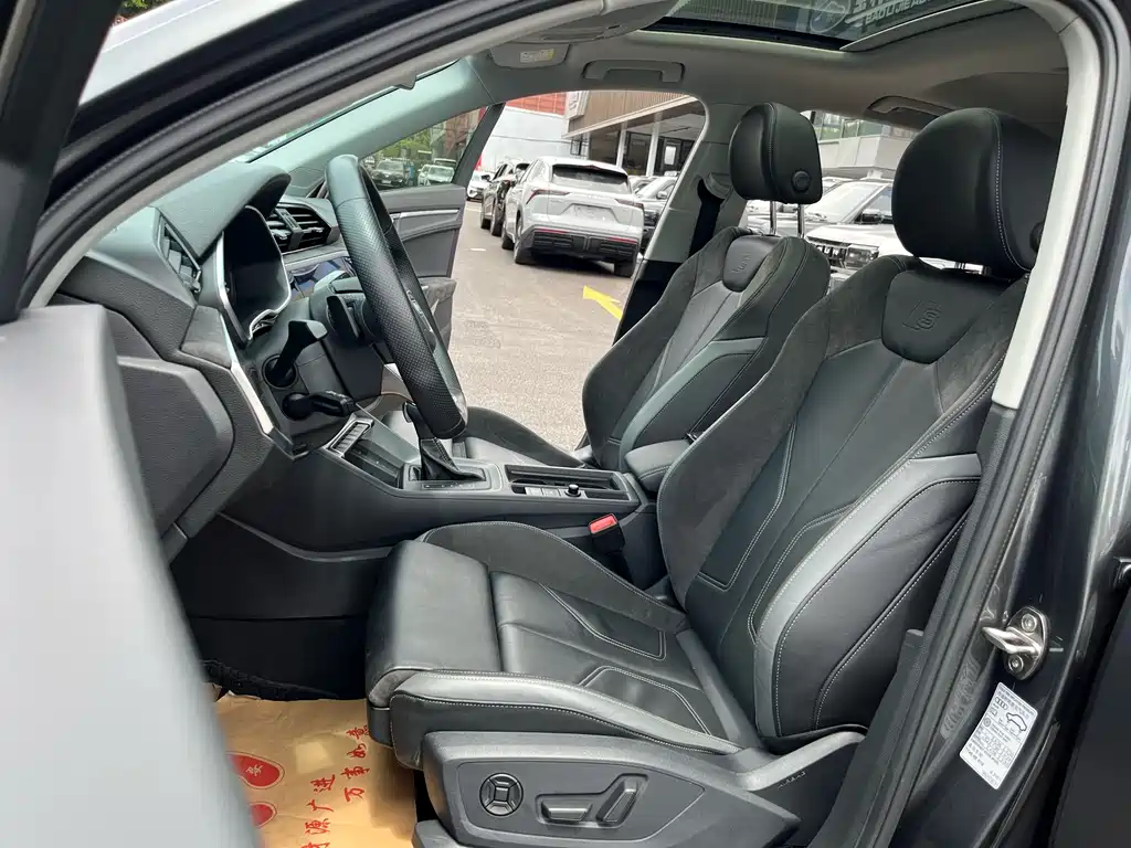 Audi Q3 Sportback 2022 — фото 11